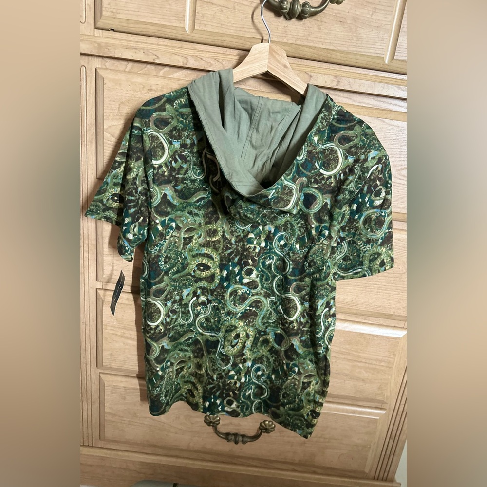 INC International | Green Tea Leaf Camouflage Pattern Play Hoodie T-Shirt | Sz:S - Picture 14 of 14